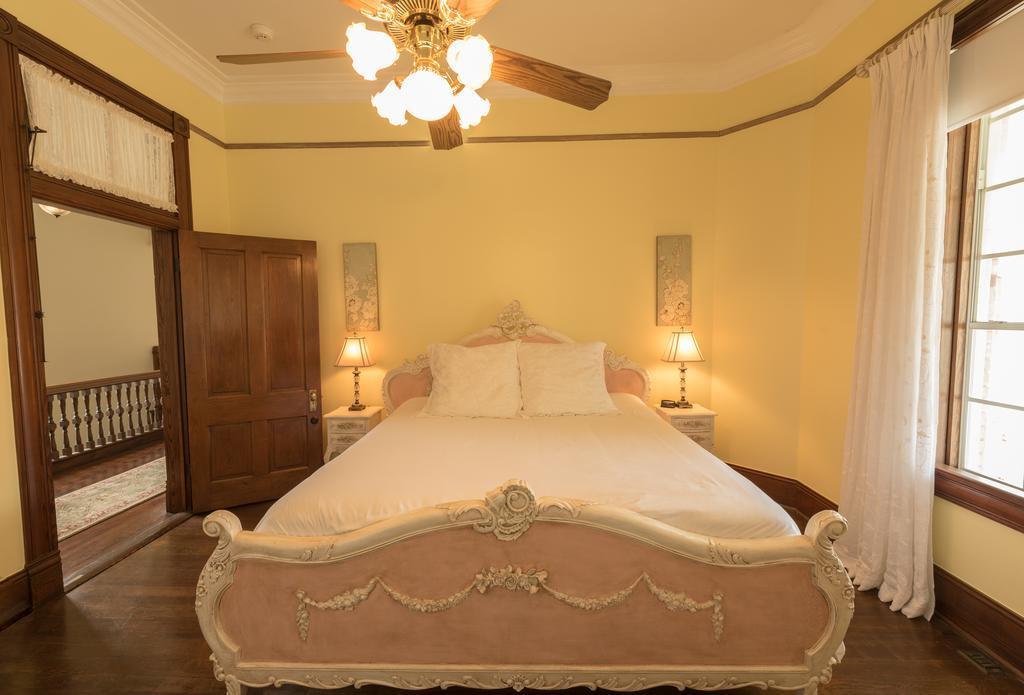 Mosheim Mansion Bed & Breakfast ซิกีน ภายนอก รูปภาพ