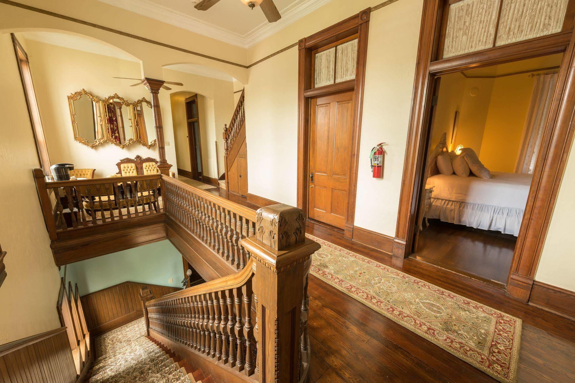Mosheim Mansion Bed & Breakfast ซิกีน ภายนอก รูปภาพ